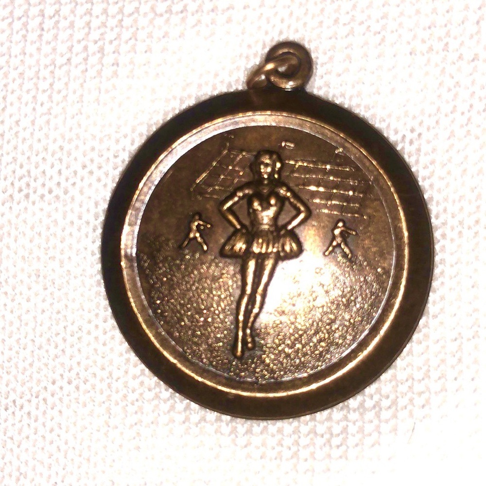 CHEERLEADER PENDANT NECKLACE BRONZE TONE VINTAGE